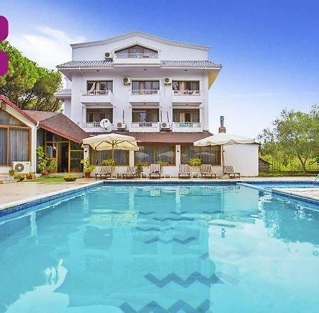 Holiday Home Pishat E Buta 28 Golem  Esterno foto
