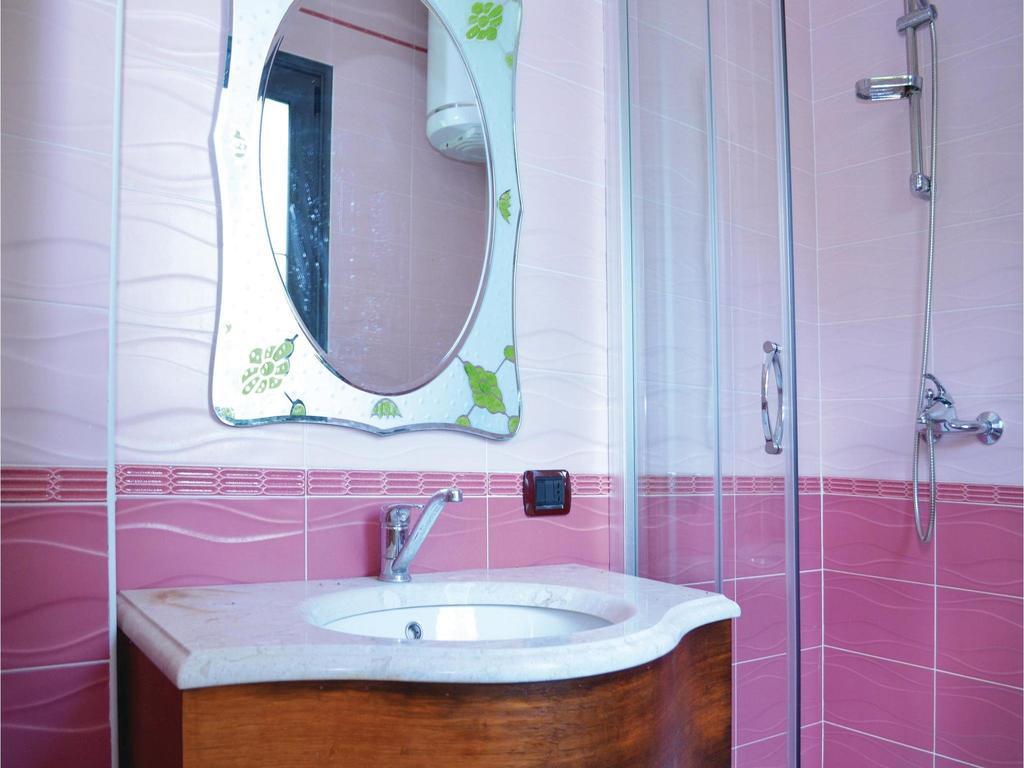 Holiday Home Pishat E Buta 28 Golem  Esterno foto