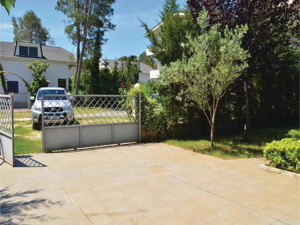 Holiday Home Pishat E Buta 28 Golem  Esterno foto