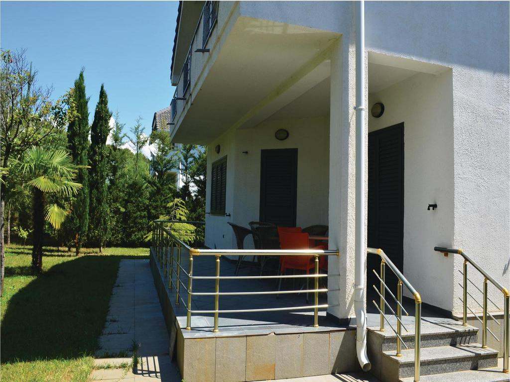 Holiday Home Pishat E Buta 28 Golem  Esterno foto