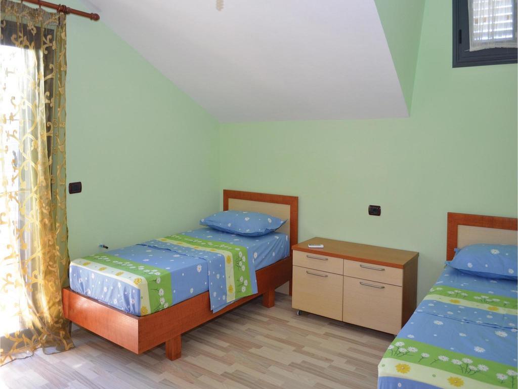 Holiday Home Pishat E Buta 28 Golem  Esterno foto