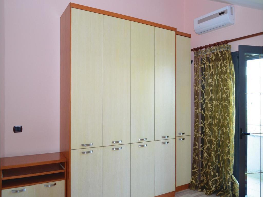 Holiday Home Pishat E Buta 28 Golem  Esterno foto