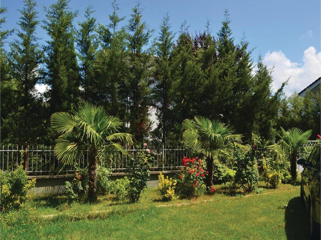 Holiday Home Pishat E Buta 28 Golem  Esterno foto