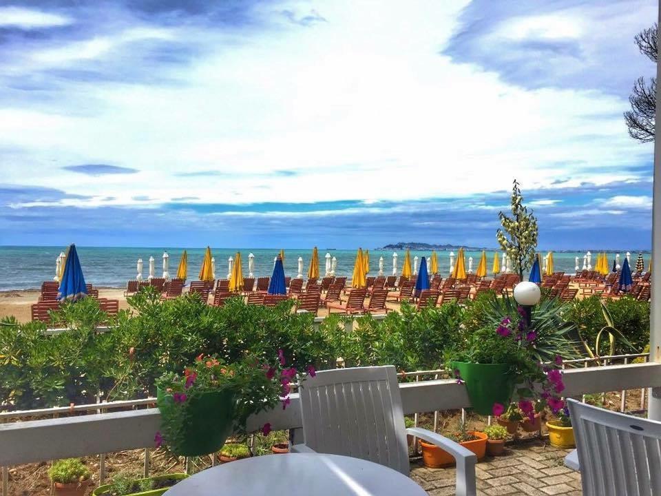Holiday Home Pishat E Buta 28 Golem  Esterno foto