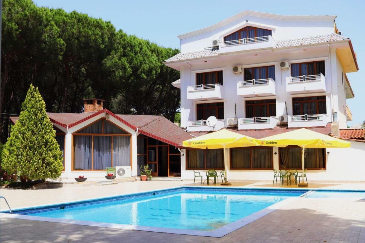Holiday Home Pishat E Buta 28 Golem  Esterno foto