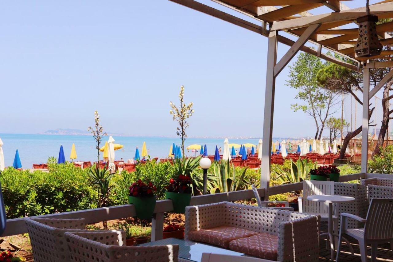 Holiday Home Pishat E Buta 28 Golem  Esterno foto